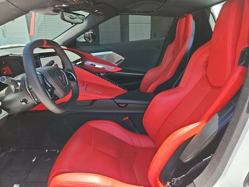 Certified 2025 Chevrolet Corvette Stingray Preferred Conv w/ 2LT RWD image 24