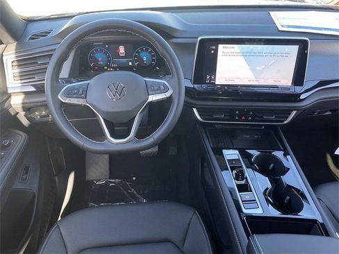 New 2025 Volkswagen Atlas Cross Sport SEL image 9