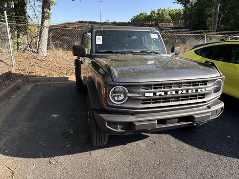 Used 2025 Ford Bronco Big Bend image 3