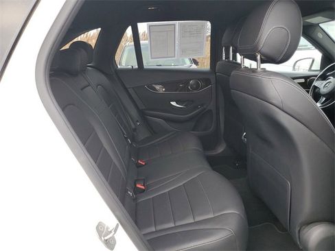 Used 2018 Mercedes-Benz GLC 300 4MATIC image 25
