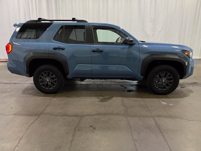 Used 2025 Toyota 4Runner SR5 AWD/4WD image 2