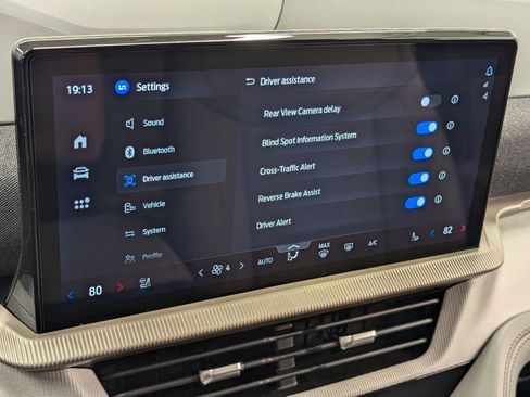 New 2026 Ford Explorer Active w/ Active Comfort Package image 29