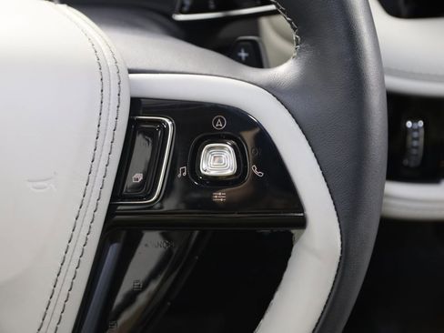 Used 2025 Lincoln Aviator Reserve w/ Illumination Package AWD/4WD image 40