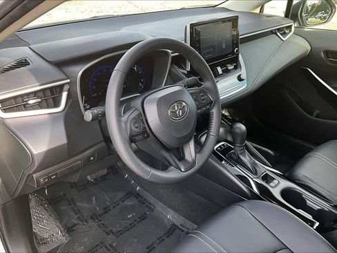 Used 2022 Toyota Corolla LE image 16