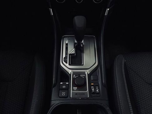 Used 2023 Subaru Forester Premium image 22