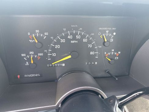Used 1993 GMC Sierra 1500 4x4 Regular Cab image 19
