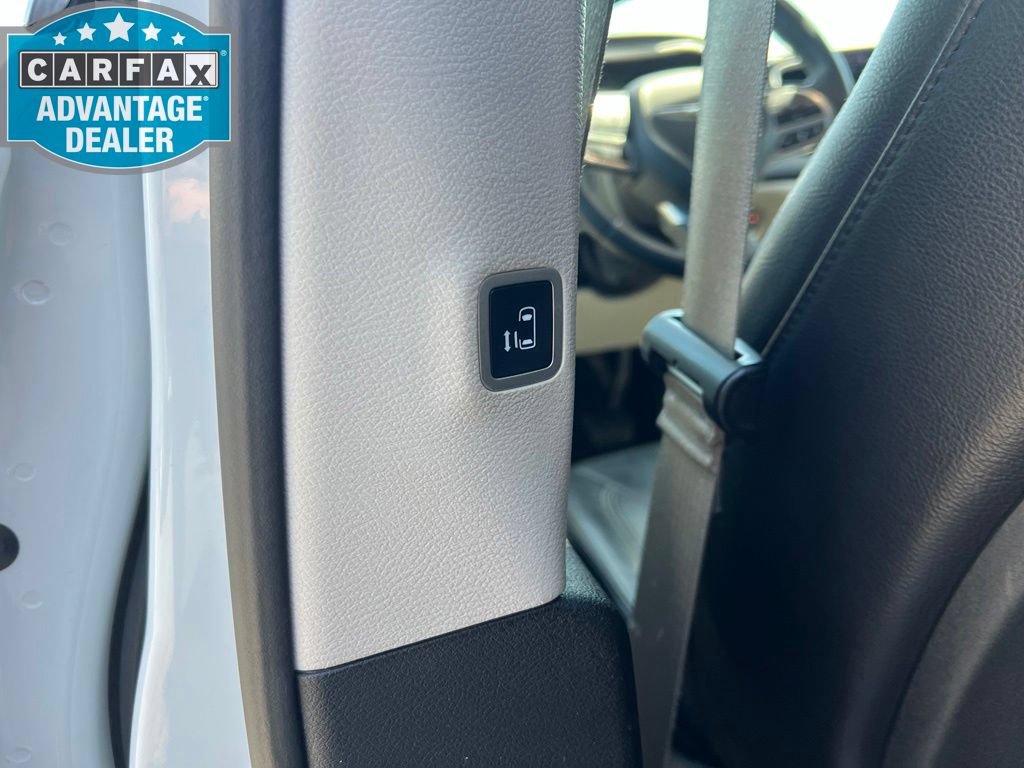Used 2022 Chrysler Pacifica Touring-L FWD image 20