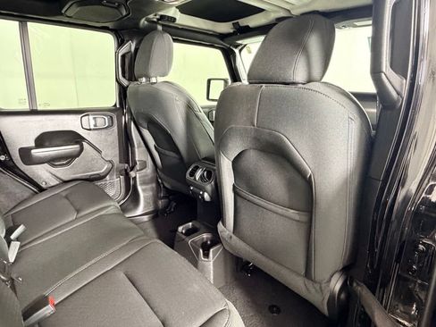 Used 2023 Jeep Wrangler Unlimited Sport AWD/4WD image 30