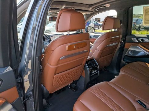Certified 2025 BMW ALPINA XB7 AWD/4WD image 37