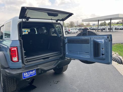 Used 2025 Ford Bronco Heritage Edition AWD/4WD image 15