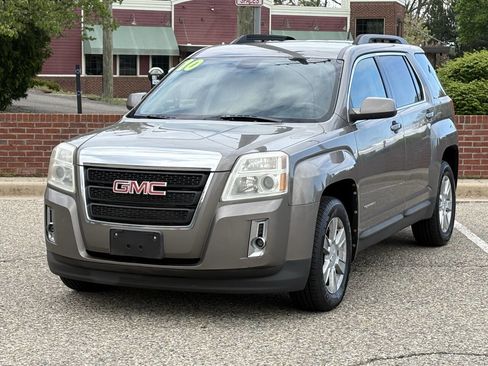 Used 2010 GMC Terrain SLE image 5