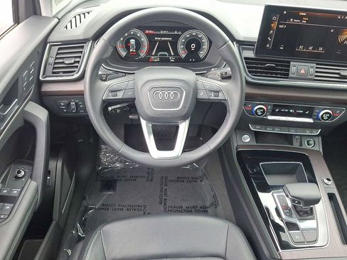 Used 2023 Audi Q5 2.0T Premium Plus w/ Premium Plus Package AWD/4WD image 21