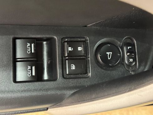 Used 2011 Honda Accord EX-L image 15