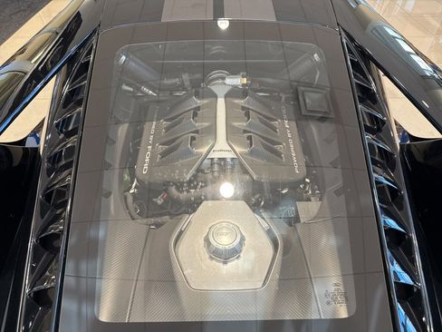Used 2022 Ford GT image 8