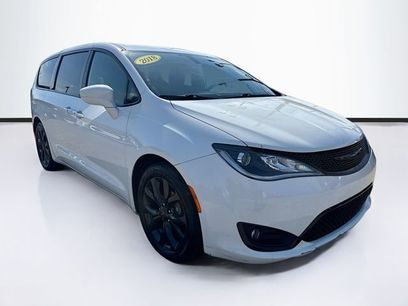 Used 2018 Chrysler Pacifica Touring Plus w/ S Appearance Package