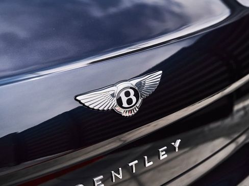 Used 2021 Bentley Flying Spur V8 AWD/4WD image 10