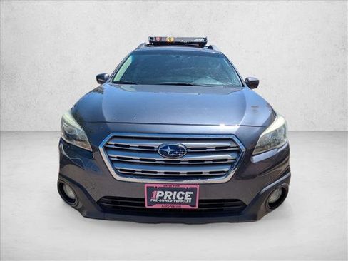 Used 2017 Subaru Outback 2.5i Premium AWD/4WD image 2