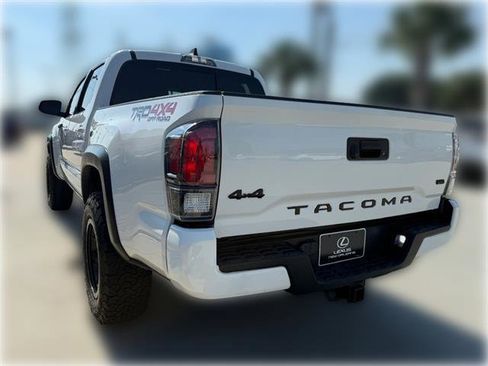 Used 2022 Toyota Tacoma TRD Off-Road AWD/4WD image 6