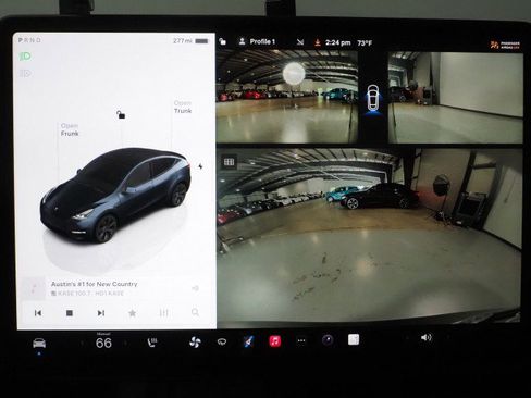 Used 2025 Tesla Model Y AWD image 25