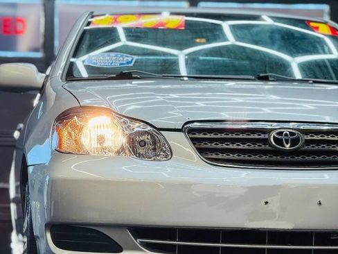 Used 2007 Toyota Corolla LE image 3