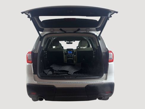 Used 2019 Subaru Ascent Premium AWD/4WD image 19