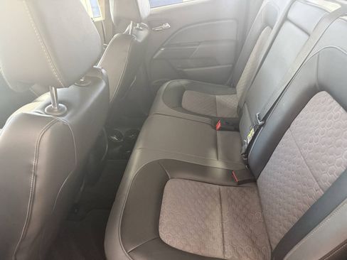 Used 2016 Chevrolet Colorado Z71 AWD/4WD image 13