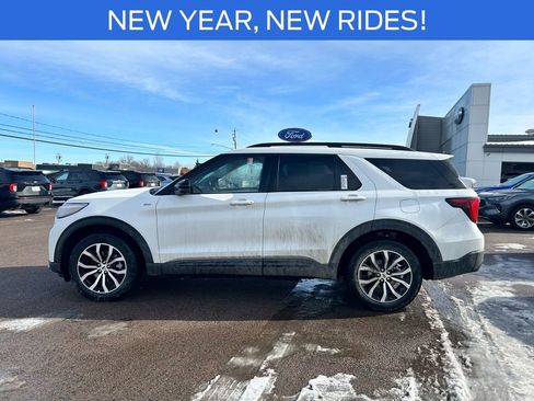 New 2026 Ford Explorer ST-Line image 3