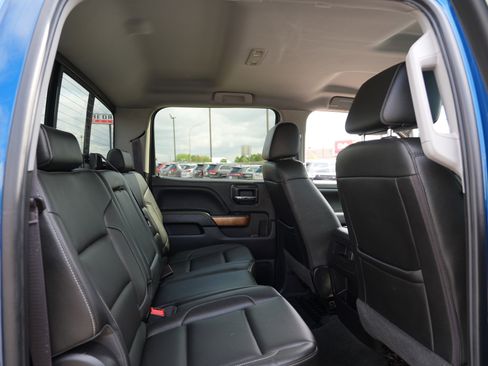 Used 2017 Chevrolet Silverado 1500 LTZ w/ LTZ Plus Package AWD/4WD image 28