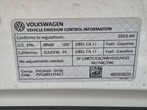 Used 2023 Volkswagen Tiguan SE R-Line FWD image 13