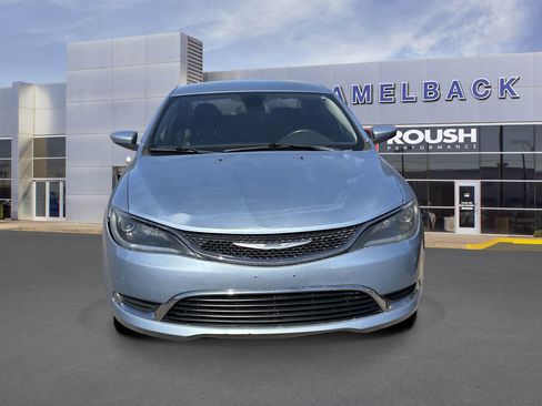 Used 2015 Chrysler 200 Limited w/ Convenience Group image 3