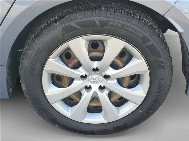 Used 2021 Toyota Corolla LE FWD image 16