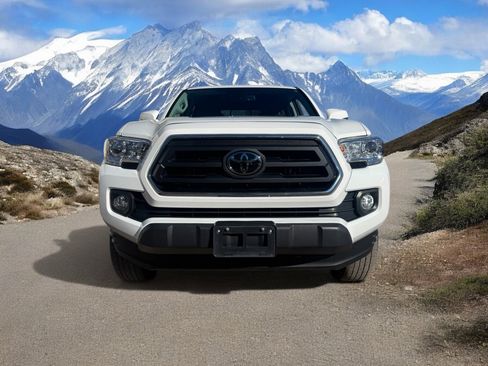 Used 2023 Toyota Tacoma SR5 image 8