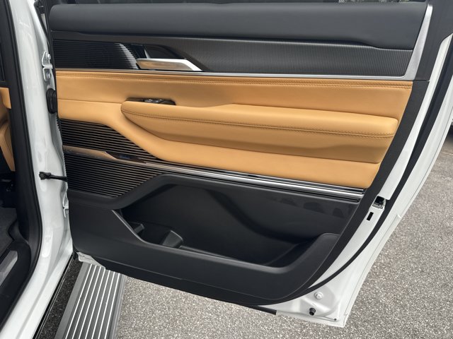 New 2026 Jeep Grand Wagoneer L Summit AWD/4WD image 17