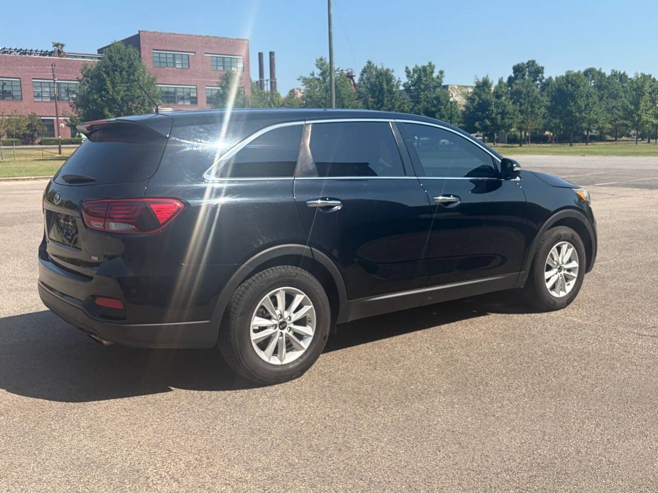 Used 2019 Kia Sorento L FWD image 5