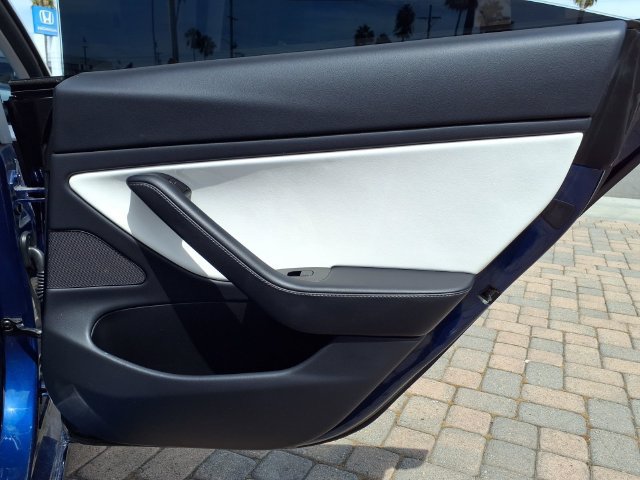 Used 2019 Tesla Model 3 Standard Range Plus RWD image 26