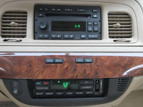 Used 2006 Mercury Grand Marquis LS RWD image 32