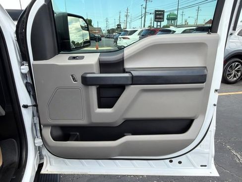 Used 2019 Ford F150 XL w/ Equipment Group 101A Mid AWD/4WD image 17