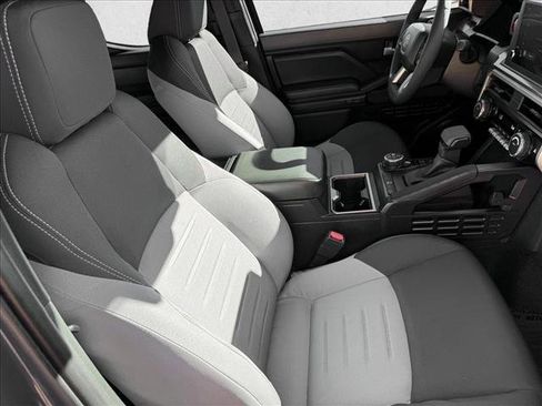 Certified 2025 Toyota Tacoma TRD Off-Road image 19