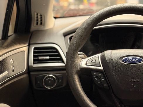 Used 2013 Ford Fusion S image 10