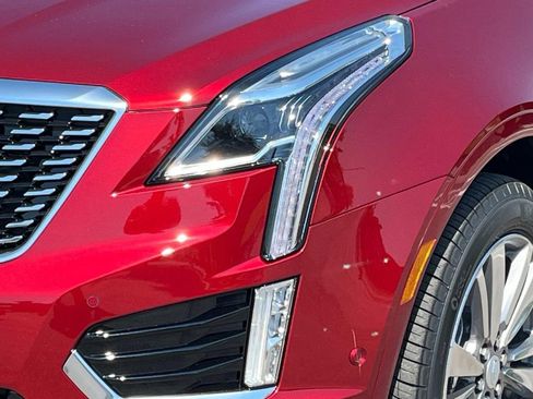 New 2025 Cadillac XT5 Premium Luxury w/ Technology Package image 9