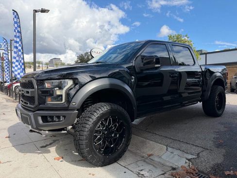 Used 2017 Ford F150 Raptor w/ Equipment Group 802A Luxury image 6