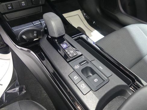 Used 2023 Toyota Prius LE image 37