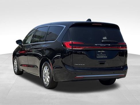 New 2027 Chrysler Pacifica Select FWD image 10