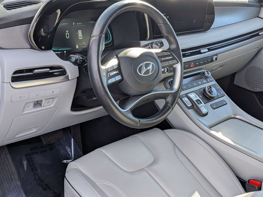 Used 2025 Hyundai Palisade SEL AWD/4WD image 16