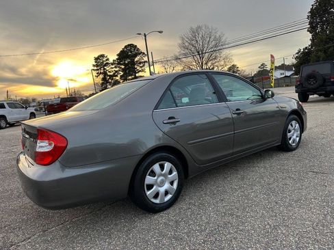 Used 2002 Toyota Camry LE image 16