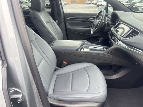 Used 2024 Buick Enclave Essence w/ Experience Buick Package FWD image 27