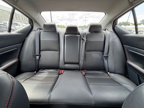 Used 2025 Nissan Altima 2.5 SR FWD image 38
