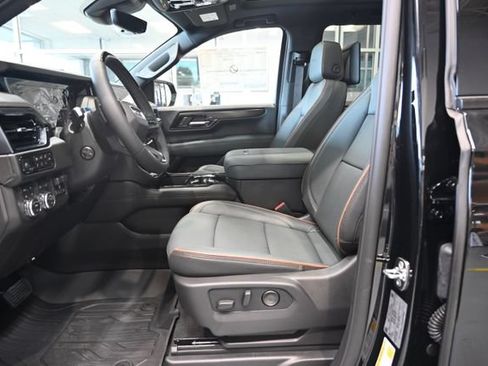New 2026 GMC Yukon XL AT4 w/ AT4 Premium Plus Package AWD/4WD image 11