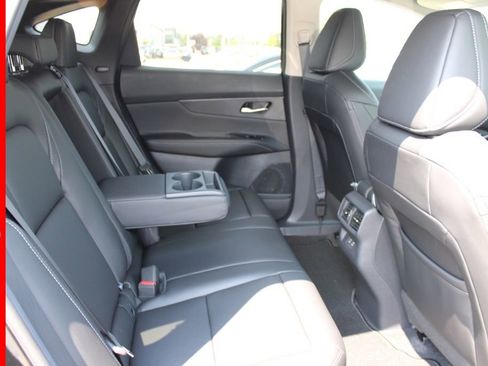 New 2025 Nissan Murano SV w/ Cargo Package image 17