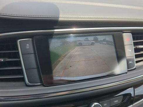 Used 2019 Buick Enclave Premium FWD image 15